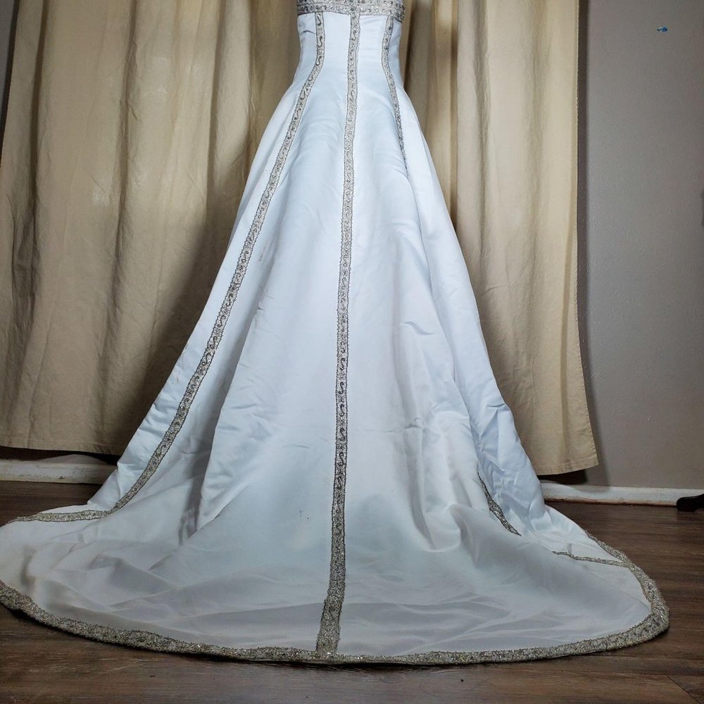 Vintage 80s train length beaded strapless wedding - Picture 5 of 11
